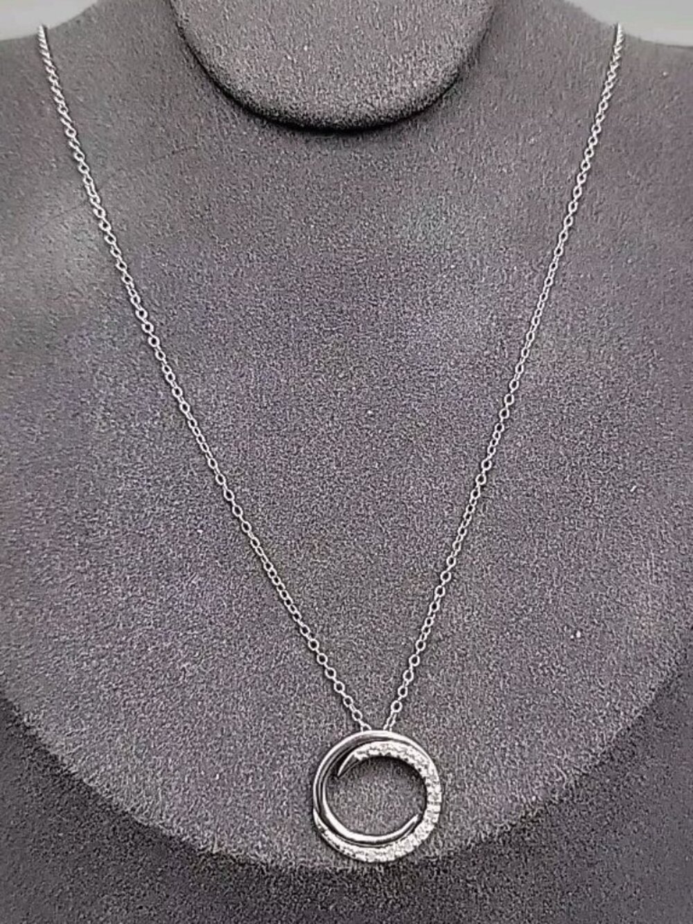 Charles Winston Sterling Silver Diamond Circle Pendant Necklace 19" 925 Chain CW